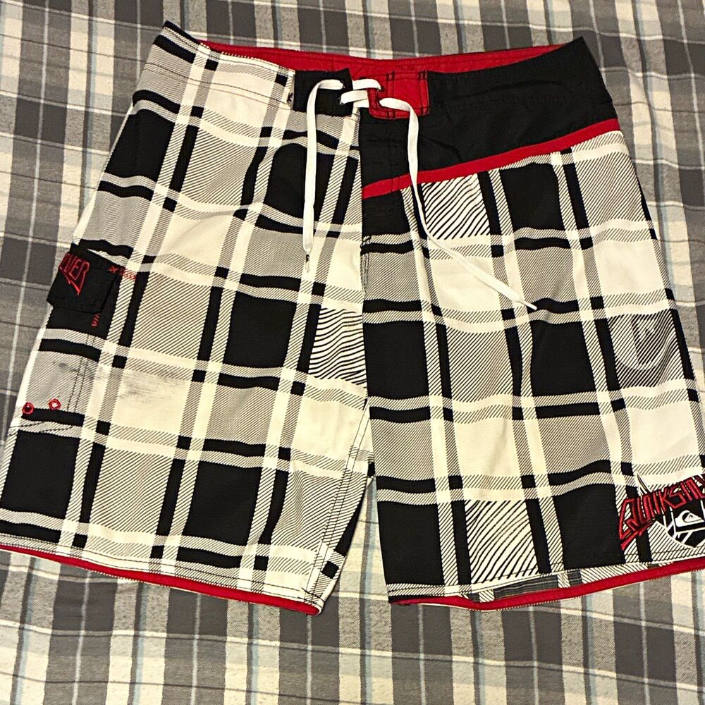 Vintage Quiksilver Men's Plaid Drawstring Board Shorts Black White Red Size 36